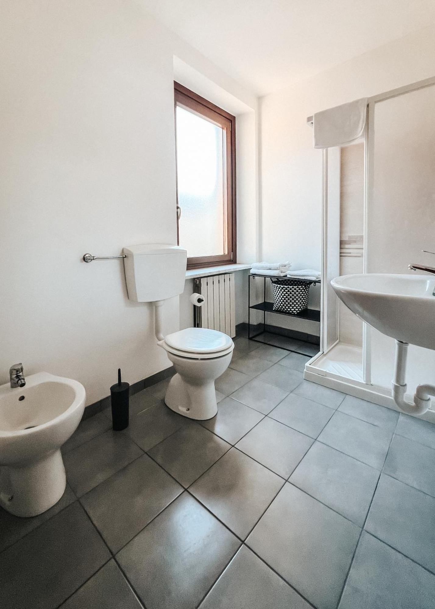 Casale Center Apartment Casale Monferrato Ngoại thất bức ảnh